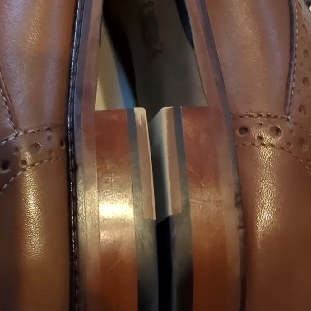 Joseph Abboud, Cognac /saddle color tie Oxford leather shoes. Sz 11
